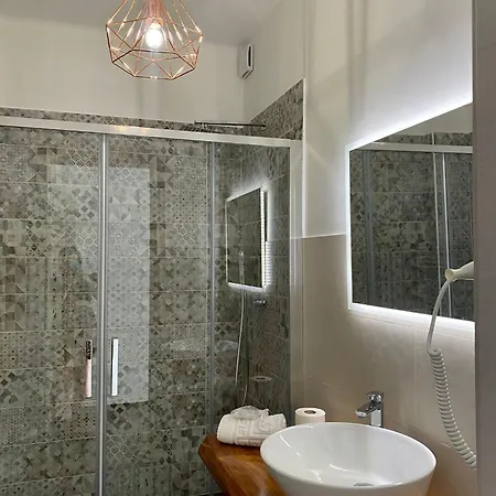 Alojamento de Acomodação e Pequeno-almoço Petruzzelli Bari